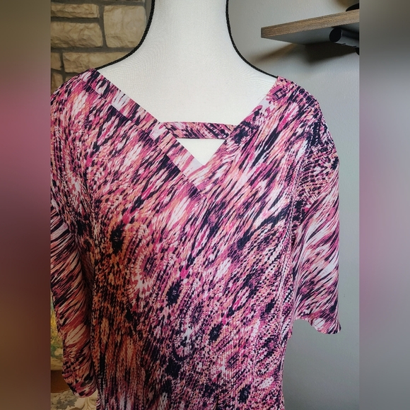 Catherines Pink and Black Patterned Blouse - Picture 3 of 6